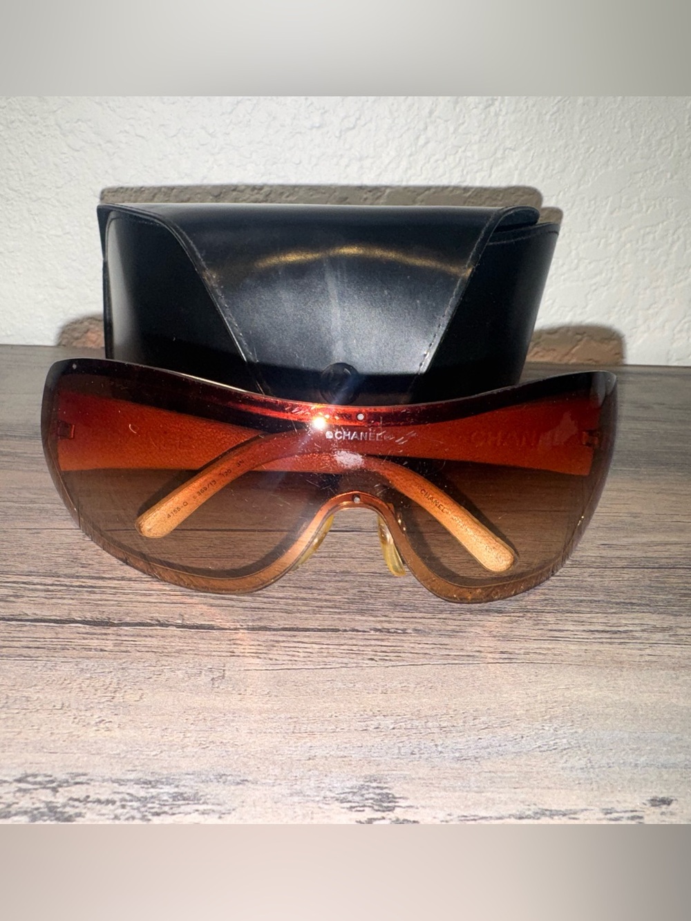 CHANEL Brown Gradient Shield Sunglasses with Black Case - Picture 2 of 9